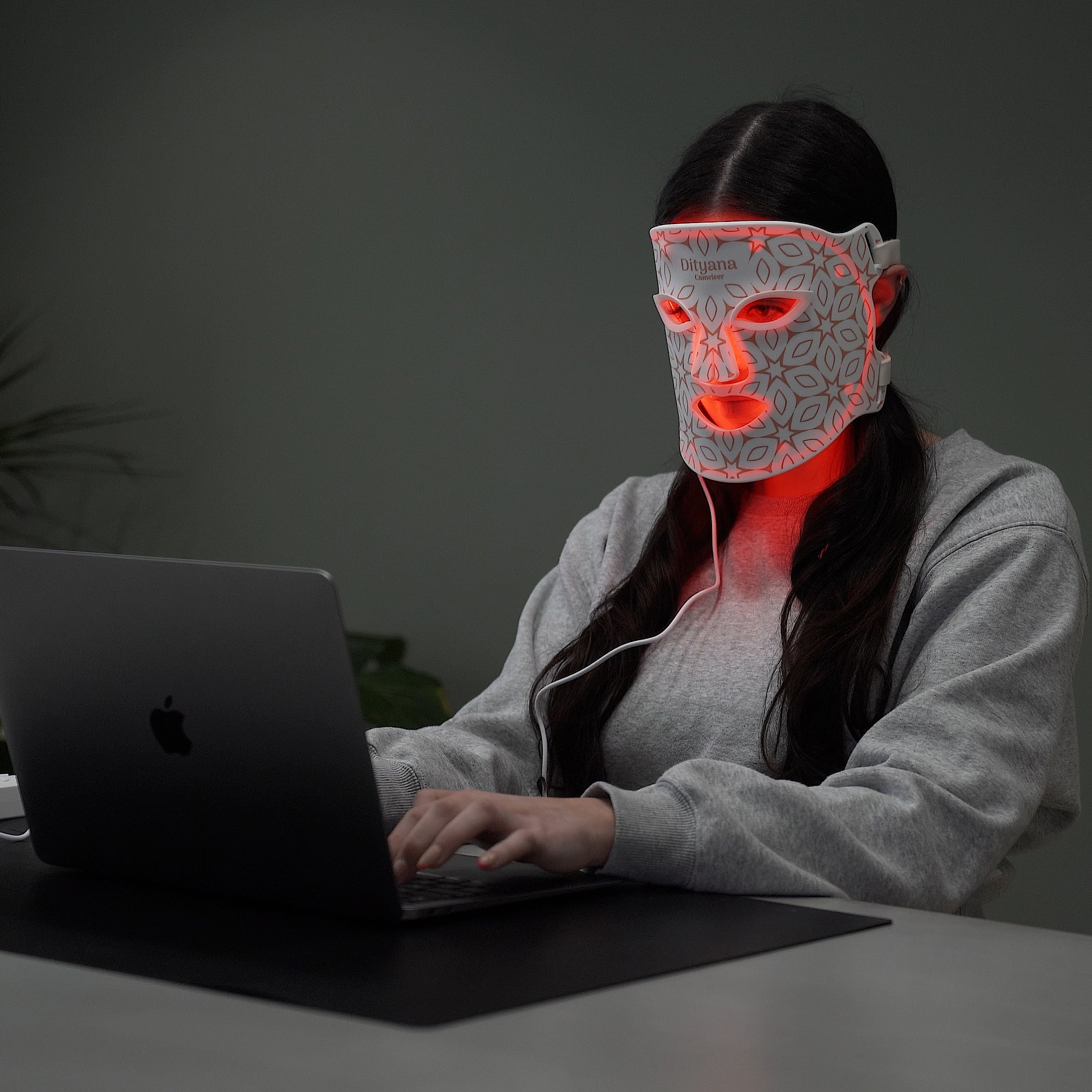 Repair, Revive & Rejuvenate Your Skin With Cameleer Face Mask